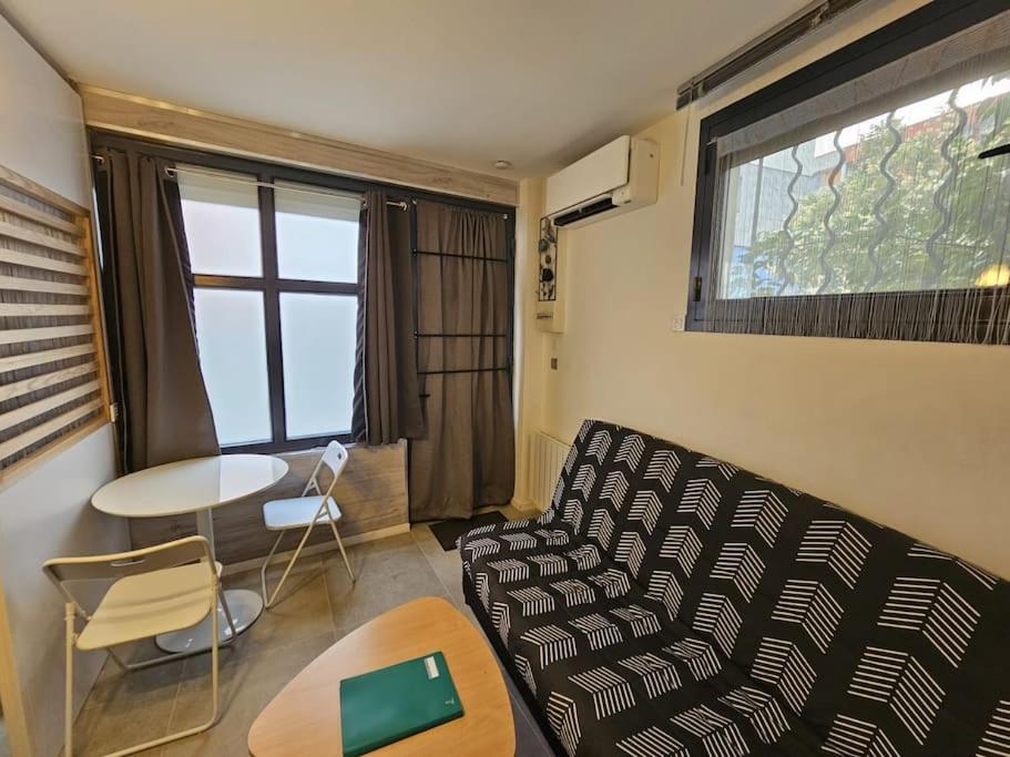 Studio Tout Equipe Et Chaleureux En Rez De Chaussee, Parfait Pour Explorer Montpellier Luaran gambar