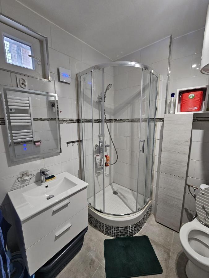 Studio Tout Equipe Et Chaleureux En Rez De Chaussee, Parfait Pour Explorer Montpellier Luaran gambar